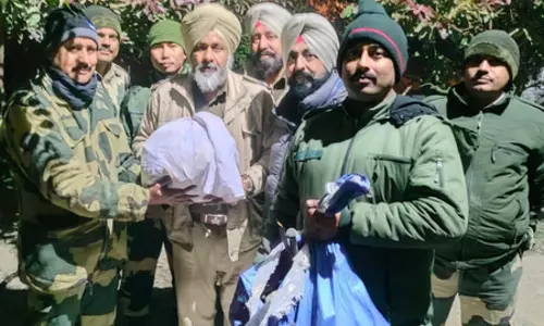 पुलिस ने ड्रोन से भेजी गई 3.925 KG हेरोइन बरामद की, सीमा पार तस्करी नेटवर्क पर करारा प्रहार