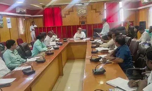 योग्य लोगों को योजना का लाभ दें: Deputy Commissioner
