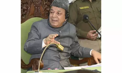 JAMMU: दूर-दराज के इलाकों से आए छात्रों ने स्पीकर से मुलाकात की JAMMU: दूर-दराज के इलाकों से आए छात्रों ने स्पीकर से मुलाकात की