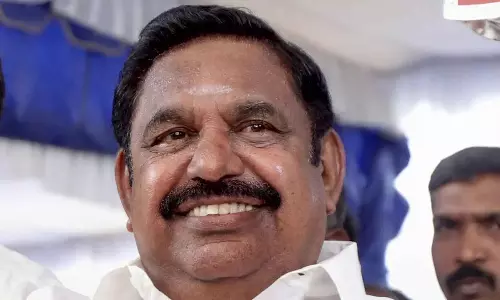AIADMK का दूसरा घोषणापत्र: मुफ्त LPG, पेंशन बढ़ोतरी और शिक्षा ऋण माफी का वादा