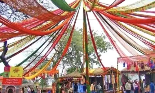 Faridabad: सूरजकुंड मेले में सांस्कृतिक धूम Faridabad: सूरजकुंड मेले में सांस्कृतिक धूम