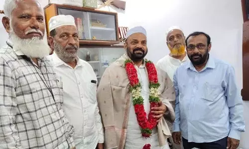 Urdu के विकास के लिए किताबें ज़रूरी हैं: एम.ए. हाफ़िज़ खान Urdu के विकास के लिए किताबें ज़रूरी हैं: एम.ए. हाफ़िज़ खान