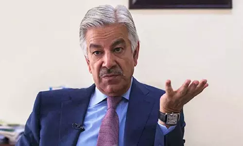 Pakistan के रक्षा मंत्री ख्वाजा आसिफ का कहना है कि बलूच विद्रोहियों के पास बेहतर हथियार Pakistan के रक्षा मंत्री ख्वाजा आसिफ का कहना है कि बलूच विद्रोहियों के पास बेहतर हथियार
