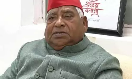 अवधेश प्रसाद ने ममता बनर्जी को सराहा, बोले- पश्चिम बंगाल की सीएम ने लोकतंत्र को बचाया