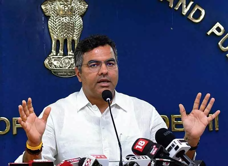 Delhi सड़क इंफ्रास्ट्रक्चर को मजबूत करने के लिए केंद्र से 1,200 करोड़ रुपये मांगेगी सरकार: परवेश Delhi सड़क इंफ्रास्ट्रक्चर को मजबूत करने के लिए केंद्र से 1,200 करोड़ रुपये मांगेगी सरकार: परवेश