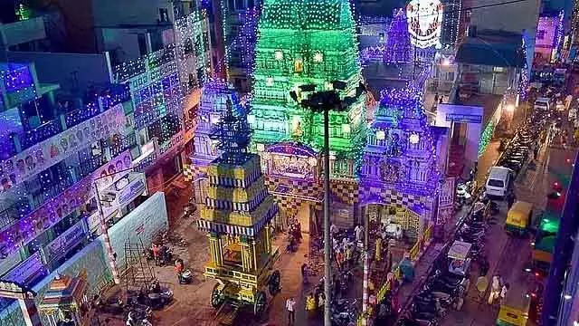 Dharmaraya Temple : मुजराई अधिकारियों पर सोने की चोरी, कमीशन मांगने का आरोप लगा Dharmaraya Temple : मुजराई अधिकारियों पर सोने की चोरी, कमीशन मांगने का आरोप लगा