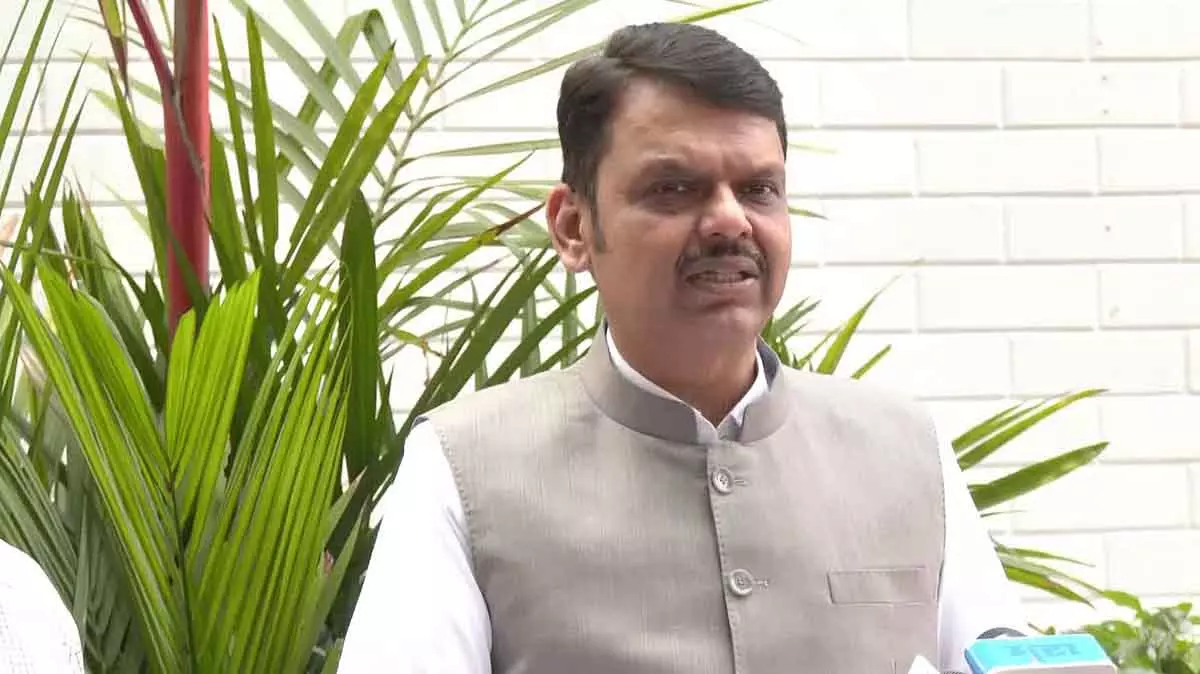 CM ने पुणे पुलिस को शहजाद पूनावाला की मां के हिट-एंड-रन में घायल होने के बाद जांच के आदेश दिए CM ने पुणे पुलिस को शहजाद पूनावाला की मां के हिट-एंड-रन में घायल होने के बाद जांच के आदेश दिए