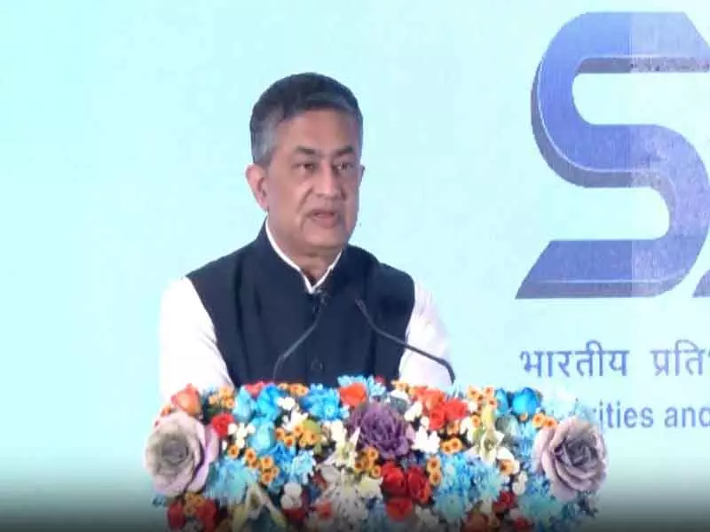 आशीष चौहान: बॉन्ड मार्केट अब राष्ट्रीय फाइनेंसिंग की ज़रूरत बन गई आशीष चौहान: बॉन्ड मार्केट अब राष्ट्रीय फाइनेंसिंग की ज़रूरत बन गई