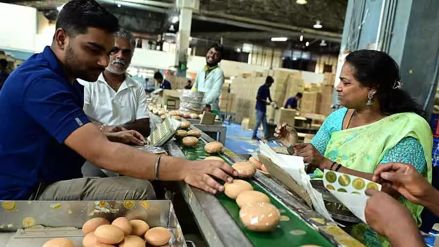 Karnataka : अकेले जनवरी में रिकॉर्ड 4,894 टन साबुन का प्रोडक्शन हुआ Karnataka : अकेले जनवरी में रिकॉर्ड 4,894 टन साबुन का प्रोडक्शन हुआ