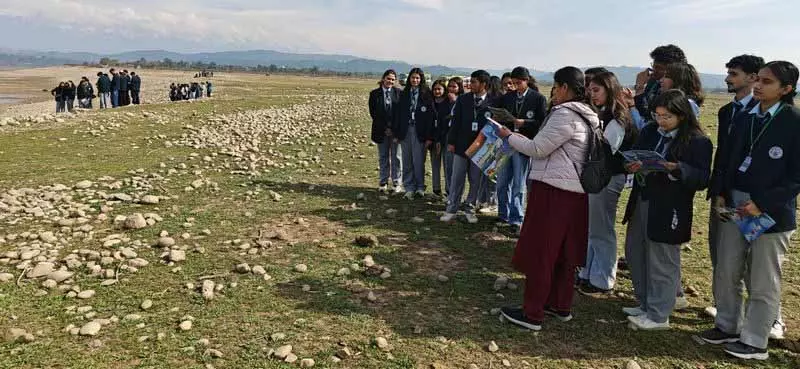Pong Wetland में छात्र आउटरीच के साथ विश्व वेटलैंड दिवस मनाया गया Pong Wetland में छात्र आउटरीच के साथ विश्व वेटलैंड दिवस मनाया गया