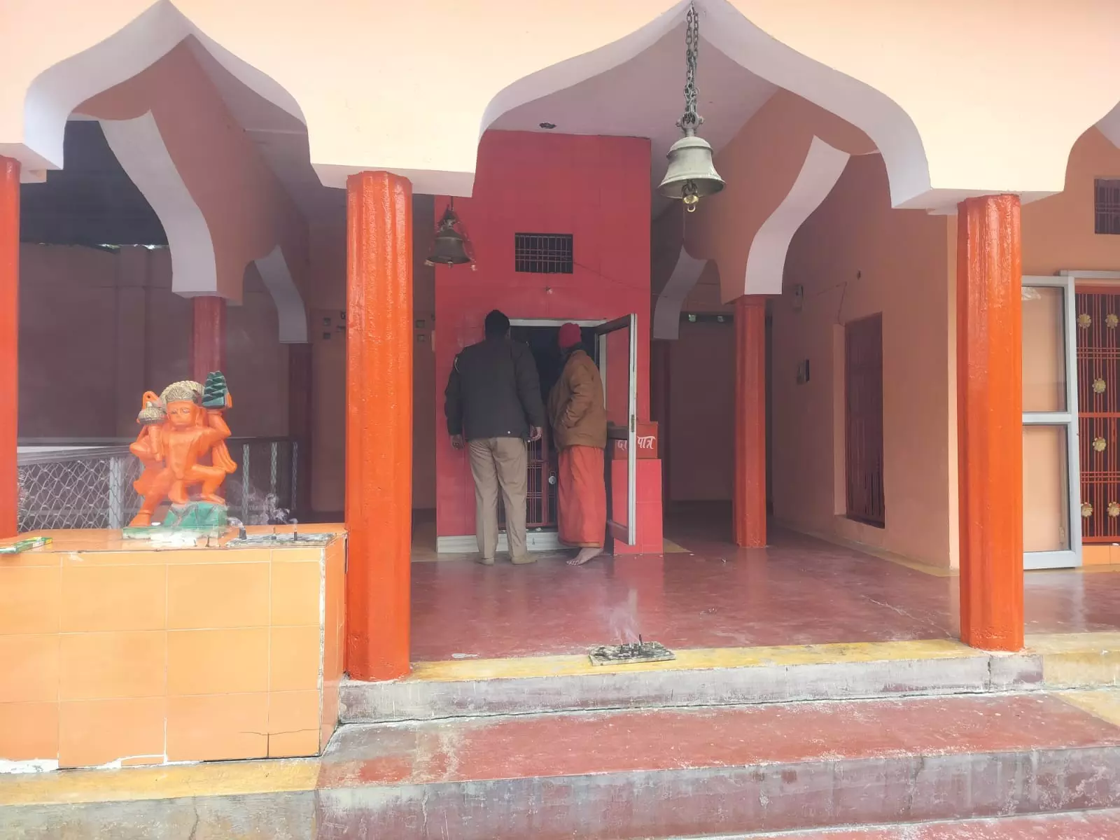 Barabanki: बाराबंकी मंदिर चोरी मामले में सर्च ऑपरेशन Barabanki: बाराबंकी मंदिर चोरी मामले में सर्च ऑपरेशन