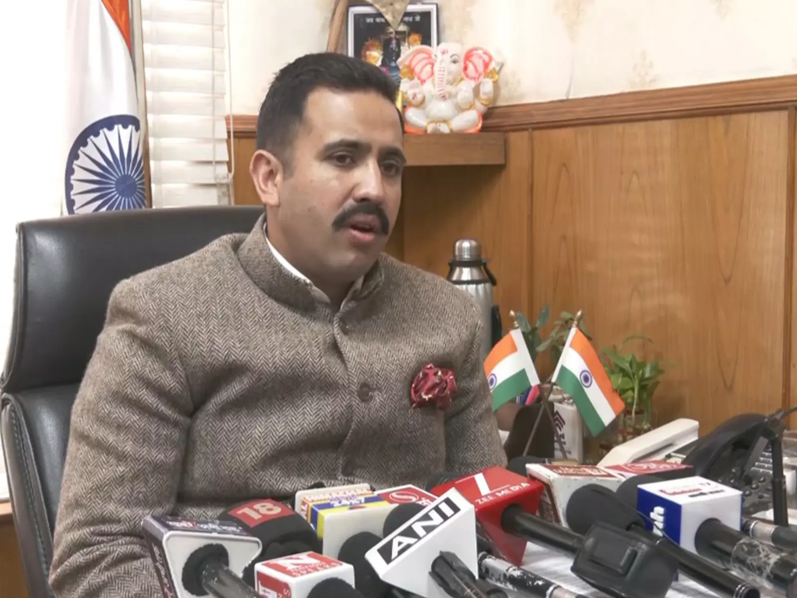 Vikramaditya Singh ने जीरो टैरिफ से किसानों के भविष्य को खतरा बताया Vikramaditya Singh ने जीरो टैरिफ से किसानों के भविष्य को खतरा बताया