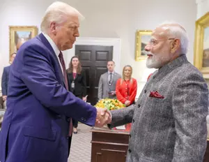 राष्ट्रपति ट्रंप को पीएम मोदी और भारत से अपने संबंध बेहद पसंद: व्हाइट हाउस राष्ट्रपति ट्रंप को पीएम मोदी और भारत से अपने संबंध बेहद पसंद: व्हाइट हाउस