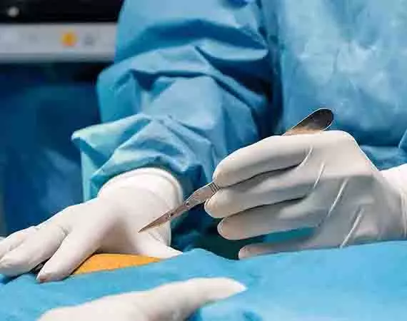सावधान! पेट में छिपा था मौत का सामान, अस्पताल में मचा हड़कंप सावधान! पेट में छिपा था मौत का सामान, अस्पताल में मचा हड़कंप
