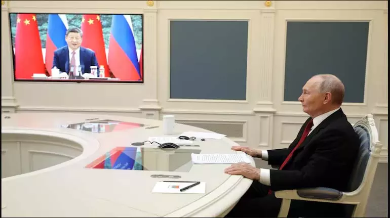 शी जिनपिंग और व्लादिमीर पुतिन ने वीडियो कॉल में China-Russia संबंधों को मज़बूत किया शी जिनपिंग और व्लादिमीर पुतिन ने वीडियो कॉल में China-Russia संबंधों को मज़बूत किया