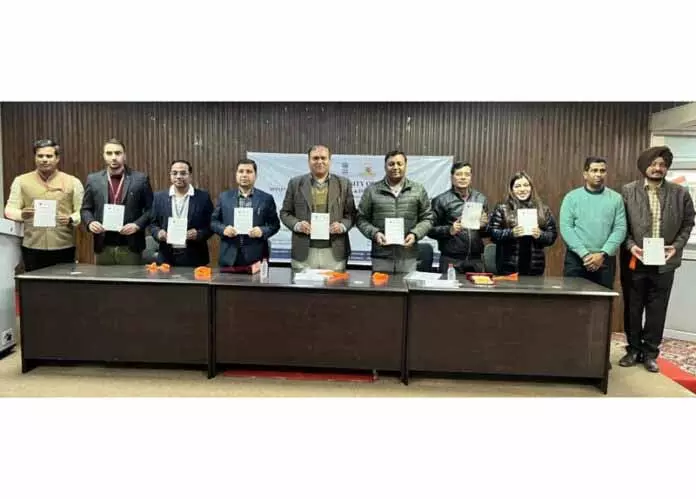 CUJ ने साइबर शील्ड, डिजिटल फुटप्रिंट्स की रक्षा पर वर्कशॉप का आयोजन किया CUJ ने साइबर शील्ड, डिजिटल फुटप्रिंट्स की रक्षा पर वर्कशॉप का आयोजन किया