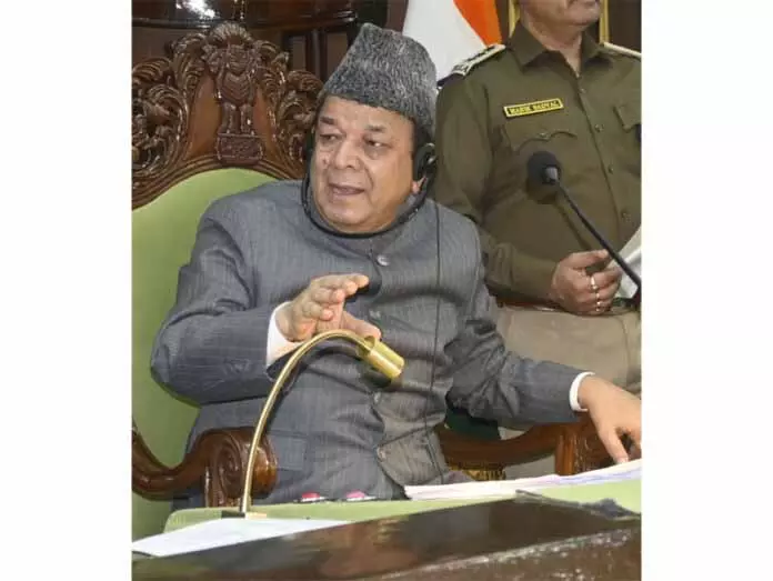 JAMMU: दूर-दराज के इलाकों से आए छात्रों ने स्पीकर से मुलाकात की JAMMU: दूर-दराज के इलाकों से आए छात्रों ने स्पीकर से मुलाकात की