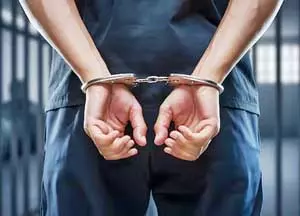 बिहार: सरकारी बस से बड़ी मात्रा में शराब बरामद, चालक और सहायक गिरफ्तार बिहार: सरकारी बस से बड़ी मात्रा में शराब बरामद, चालक और सहायक गिरफ्तार