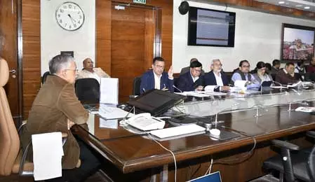 यूपी बोर्ड परीक्षाएं नकलविहीन कराने के लिए कड़ा पहरा, केंद्रों पर लगेंगे जैमर यूपी बोर्ड परीक्षाएं नकलविहीन कराने के लिए कड़ा पहरा, केंद्रों पर लगेंगे जैमर