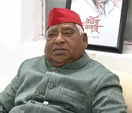 अवधेश प्रसाद ने ममता बनर्जी को सराहा, बोले- पश्चिम बंगाल की सीएम ने लोकतंत्र को बचाया अवधेश प्रसाद ने ममता बनर्जी को सराहा, बोले- पश्चिम बंगाल की सीएम ने लोकतंत्र को बचाया