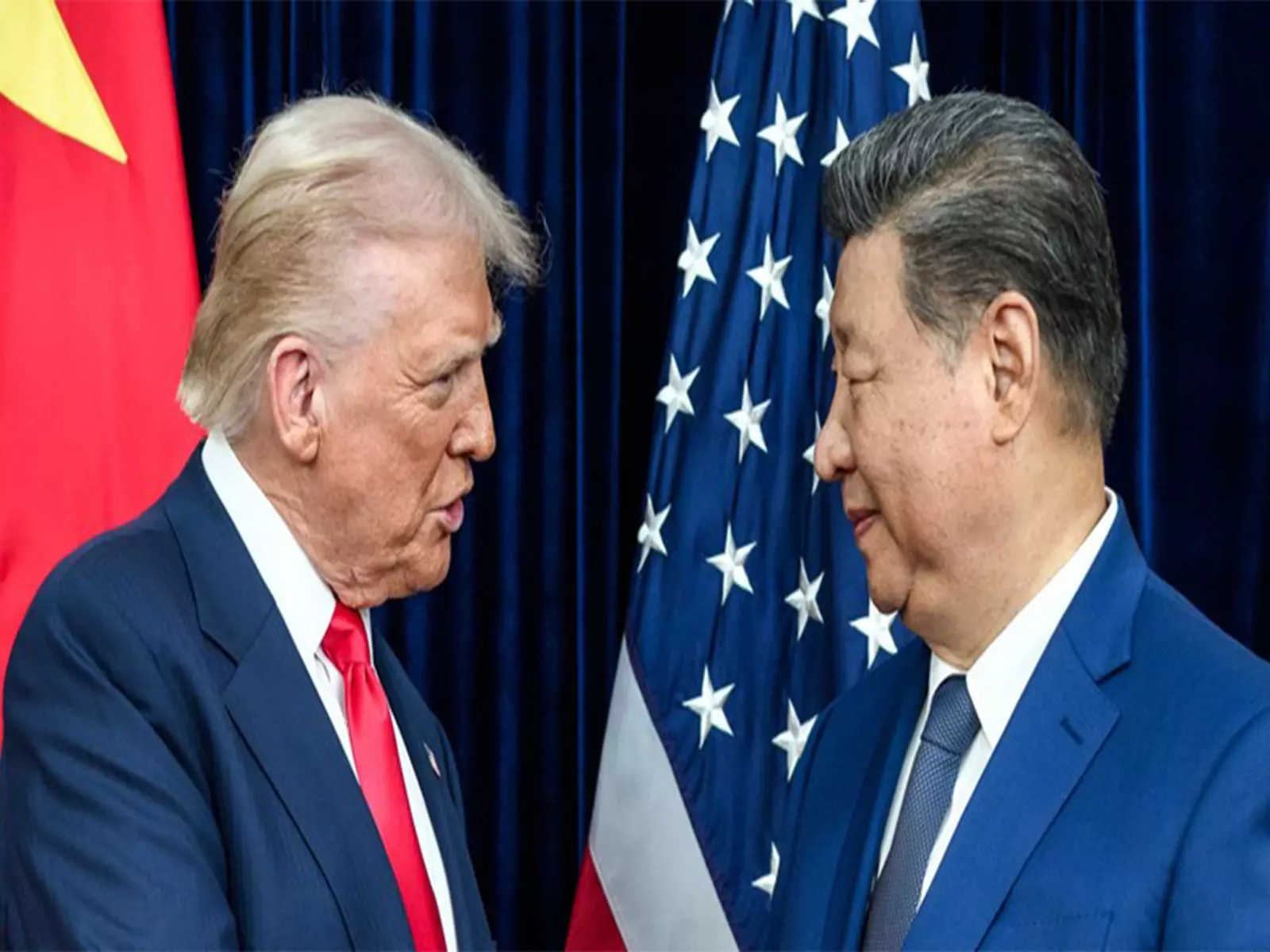 शी जिनपिंग से बातचीत के बाद Trump बोले, चीन के साथ संबंध बेहद अच्छे शी जिनपिंग से बातचीत के बाद Trump बोले, चीन के साथ संबंध बेहद अच्छे