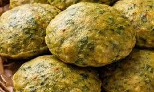Matar Palak Puri: सर्दियों में मटर और पालक से तैयार करें ये स्वादिष्ट पूरी Matar Palak Puri: सर्दियों में मटर और पालक से तैयार करें ये स्वादिष्ट पूरी