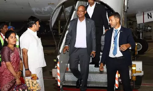 Delhi: सेशेल्स की राष्ट्रपति हरमिनी पांच दिन के राजकीय दौरे पर दिल्ली पहुंचीं