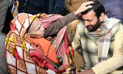 CM सैनी ने शिकायतों को समय पर हल न करने पर अधिकारियों को फटकार लगाई CM सैनी ने शिकायतों को समय पर हल न करने पर अधिकारियों को फटकार लगाई