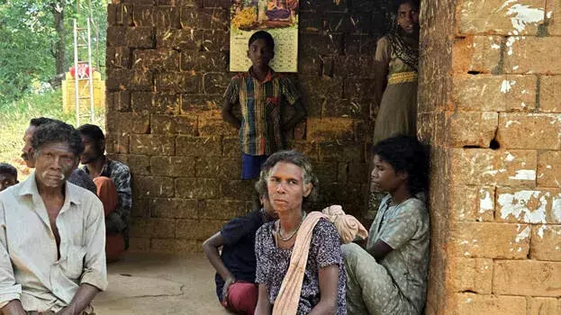 Kerala: गुज़ारा करने के लिए राशन काफ़ी नहीं; निलंबूर में आदिवासी परिवार भूखे मर रहे Kerala: गुज़ारा करने के लिए राशन काफ़ी नहीं; निलंबूर में आदिवासी परिवार भूखे मर रहे