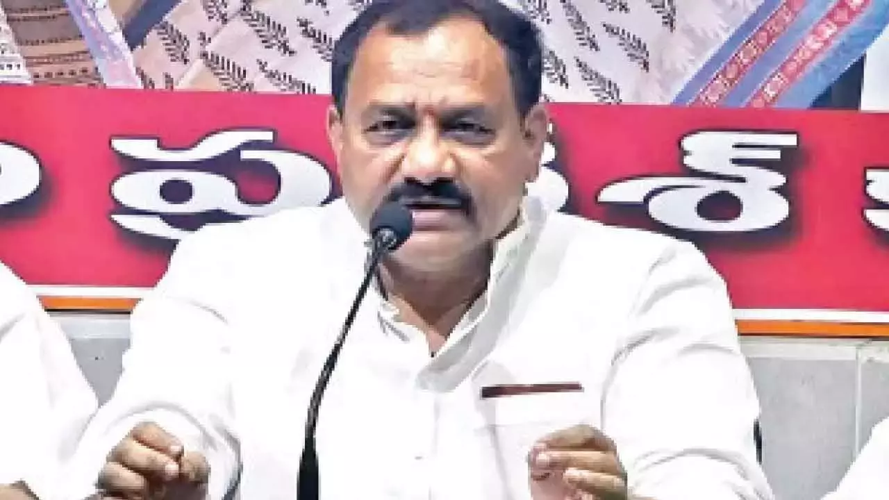 TPCC प्रमुख ने टीजी पर ‘बुरी नजर’ डालने के लिए पवन कल्याण की आलोचना की TPCC प्रमुख ने टीजी पर ‘बुरी नजर’ डालने के लिए पवन कल्याण की आलोचना की