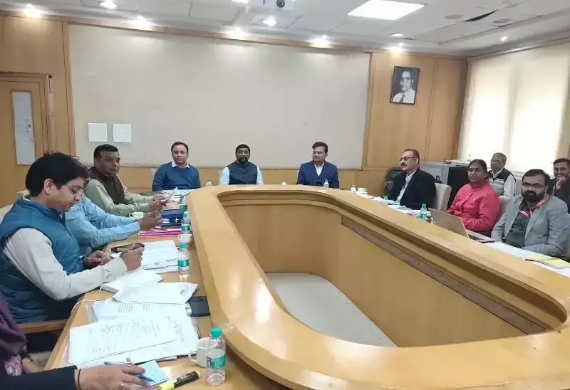 Bhopal: 2025-26 की छात्रवृत्ति जल्द, खातों में सीधे भुगतान Bhopal: 2025-26 की छात्रवृत्ति जल्द, खातों में सीधे भुगतान