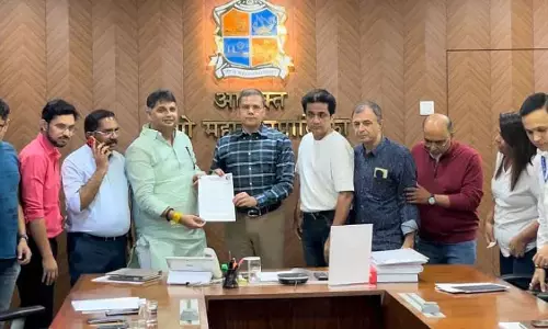 Thane : पशु कार्यकर्ताओं ने नगर निगम से आवारा कुत्तों के कल्याण के लिए तत्काल सुधार की मांग की Thane : पशु कार्यकर्ताओं ने नगर निगम से आवारा कुत्तों के कल्याण के लिए तत्काल सुधार की मांग की