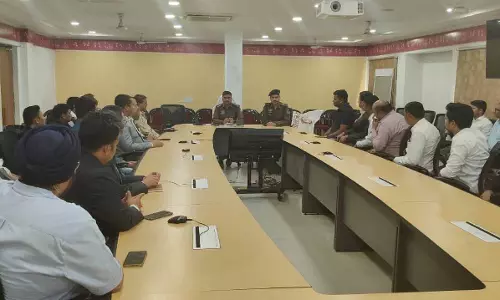 रायपुर के होटल-बार संचालकों को चेतावनी, कानून नियम का पालन करें रायपुर के होटल-बार संचालकों को चेतावनी, कानून नियम का पालन करें