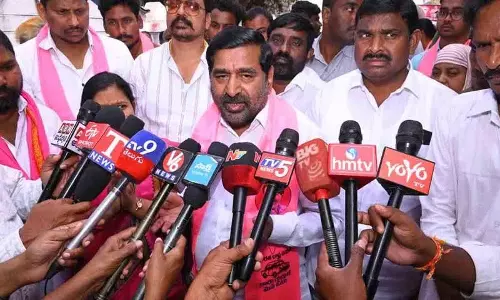 पूर्व मंत्री Jagadish Reddy ने रेवंत रेड्डी की टिप्पणियों की आलोचना की पूर्व मंत्री Jagadish Reddy ने रेवंत रेड्डी की टिप्पणियों की आलोचना की