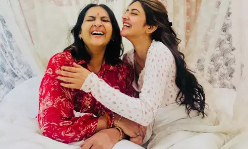 Sreeleela ने एक दिल छू लेने वाली बर्थडे पोस्ट में कहा, आप हर जन्म में मेरी अम्मा बनें Sreeleela ने एक दिल छू लेने वाली बर्थडे पोस्ट में कहा, आप हर जन्म में मेरी अम्मा बनें