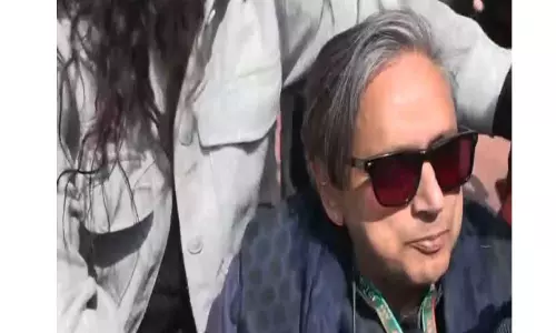 शशि थरूर ने राहुल गांधी का समर्थन किया, Parliament में बोलने की अनुमति न देने पर जताई चिंता