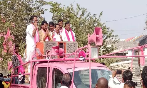 BRS नलगोंडा के अध्यक्ष रामावत रवींद्र कुमार ने देवरकोंडा में कांग्रेस की आलोचना की BRS नलगोंडा के अध्यक्ष रामावत रवींद्र कुमार ने देवरकोंडा में कांग्रेस की आलोचना की