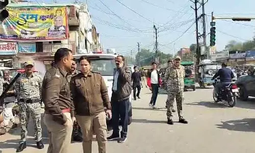 MP : सवर्ण समुदाय के UGC कानून के विरोध में मुरैना के बाज़ार आधे दिन के लिए बंद रहे