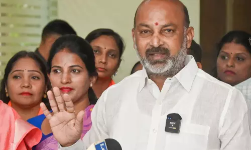Telangana की पंचायतों के लिए 259 करोड़ रुपये जारी, MoS संजय कुमार ने किया ऐलान Telangana की पंचायतों के लिए 259 करोड़ रुपये जारी, MoS संजय कुमार ने किया ऐलान