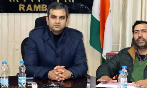 डीसी ने RDD के परफॉर्मेंस की समीक्षा की, तय लक्ष्यों को समय पर हासिल करने पर ज़ोर दिया