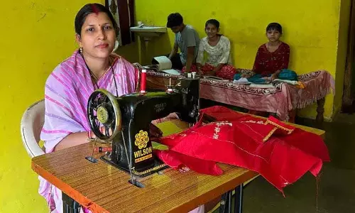 महतारी वंदन योजना से सुलेश्वरी यादव को मिली आत्मनिर्भरता की नई राह महतारी वंदन योजना से सुलेश्वरी यादव को मिली आत्मनिर्भरता की नई राह