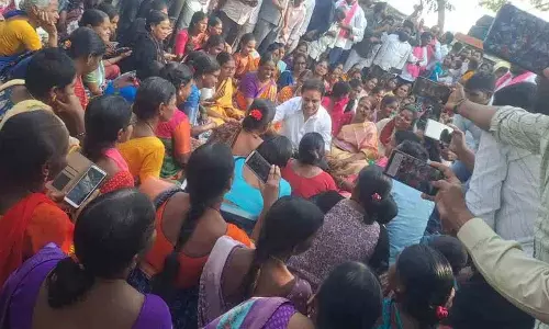 KTR ने सिरसिला में चुनाव प्रचार किया, झूठ बोलने के लिए कांग्रेस की आलोचना की