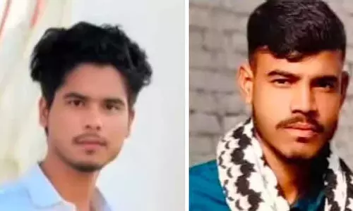 MP : डबरा रेलवे यार्ड के पास चलती ट्रेन से गिरने से UP के दो युवकों की मौत, जांच जारी MP : डबरा रेलवे यार्ड के पास चलती ट्रेन से गिरने से UP के दो युवकों की मौत, जांच जारी
