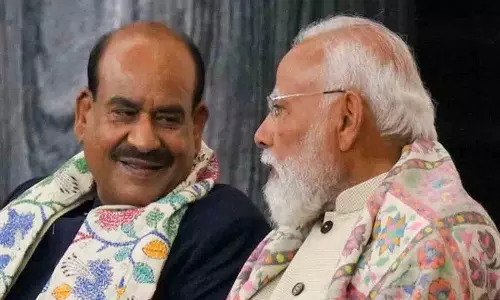 कांग्रेस सांसदों ने साज़िश के तहत प्रधानमंत्री की सीट को घेरा: Speaker ओम बिरला कांग्रेस सांसदों ने साज़िश के तहत प्रधानमंत्री की सीट को घेरा: Speaker ओम बिरला