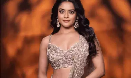Riddhi Kumar का फोटोशूट बना चर्चा का विषय Riddhi Kumar का फोटोशूट बना चर्चा का विषय