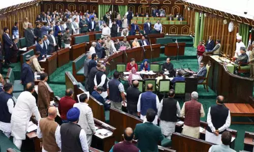 बहस के दौरान गठबंधन के विधायकों की BJP विधायकों से झड़प हुई