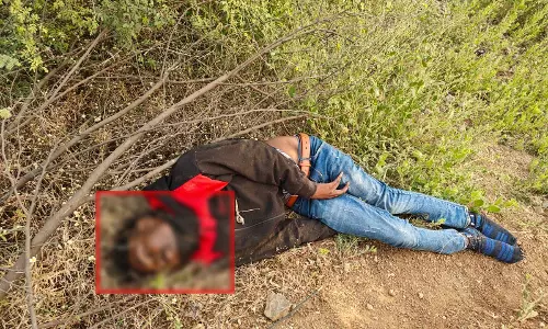 अभनपुर में ट्रेन से गिरकर युवक की मौत, रेलवे परीक्षा देने आया था रायपुर अभनपुर में ट्रेन से गिरकर युवक की मौत, रेलवे परीक्षा देने आया था रायपुर