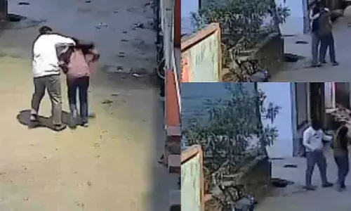 महिला टीचर के साथ स्कूल में कथित हिंसक घटना, छात्र पर कार्रवाई के प्रयास