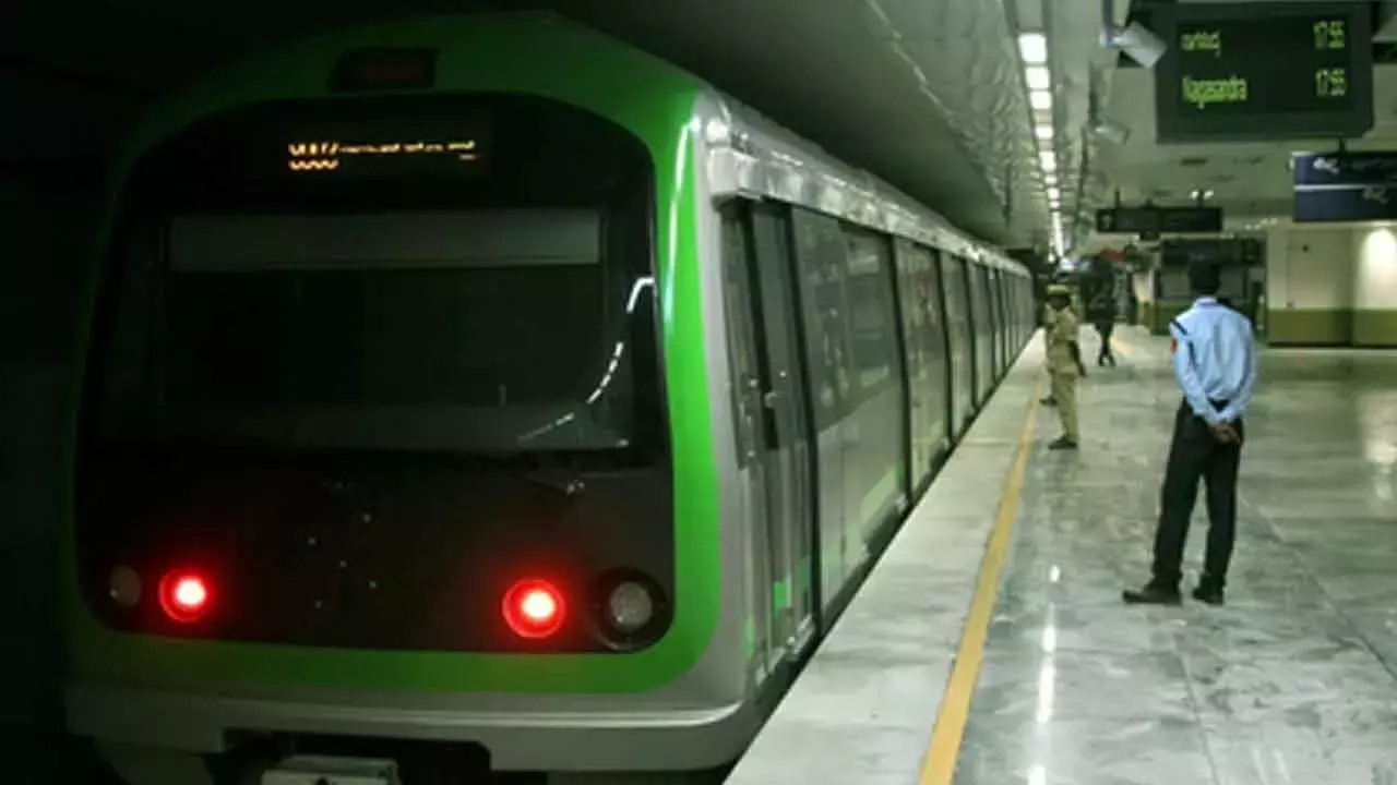 Bengaluru मेट्रो का सफर 9 फरवरी से 5 परसेंट महंगा हो जाएगा Bengaluru मेट्रो का सफर 9 फरवरी से 5 परसेंट महंगा हो जाएगा