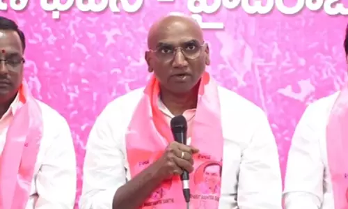 हार्वर्ड से सर्टिफिकेट रद्द करने की मांग, BRS नेता ने सीएम पर उठाए सवाल हार्वर्ड से सर्टिफिकेट रद्द करने की मांग, BRS नेता ने सीएम पर उठाए सवाल